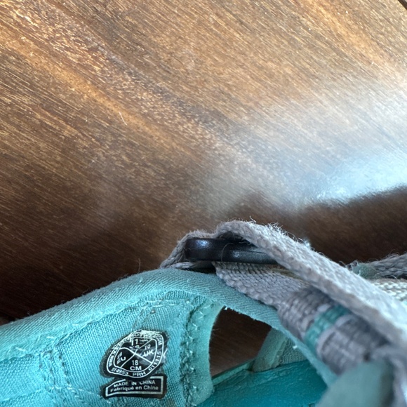 Keen sandals kid size 11 - Picture 3 of 3